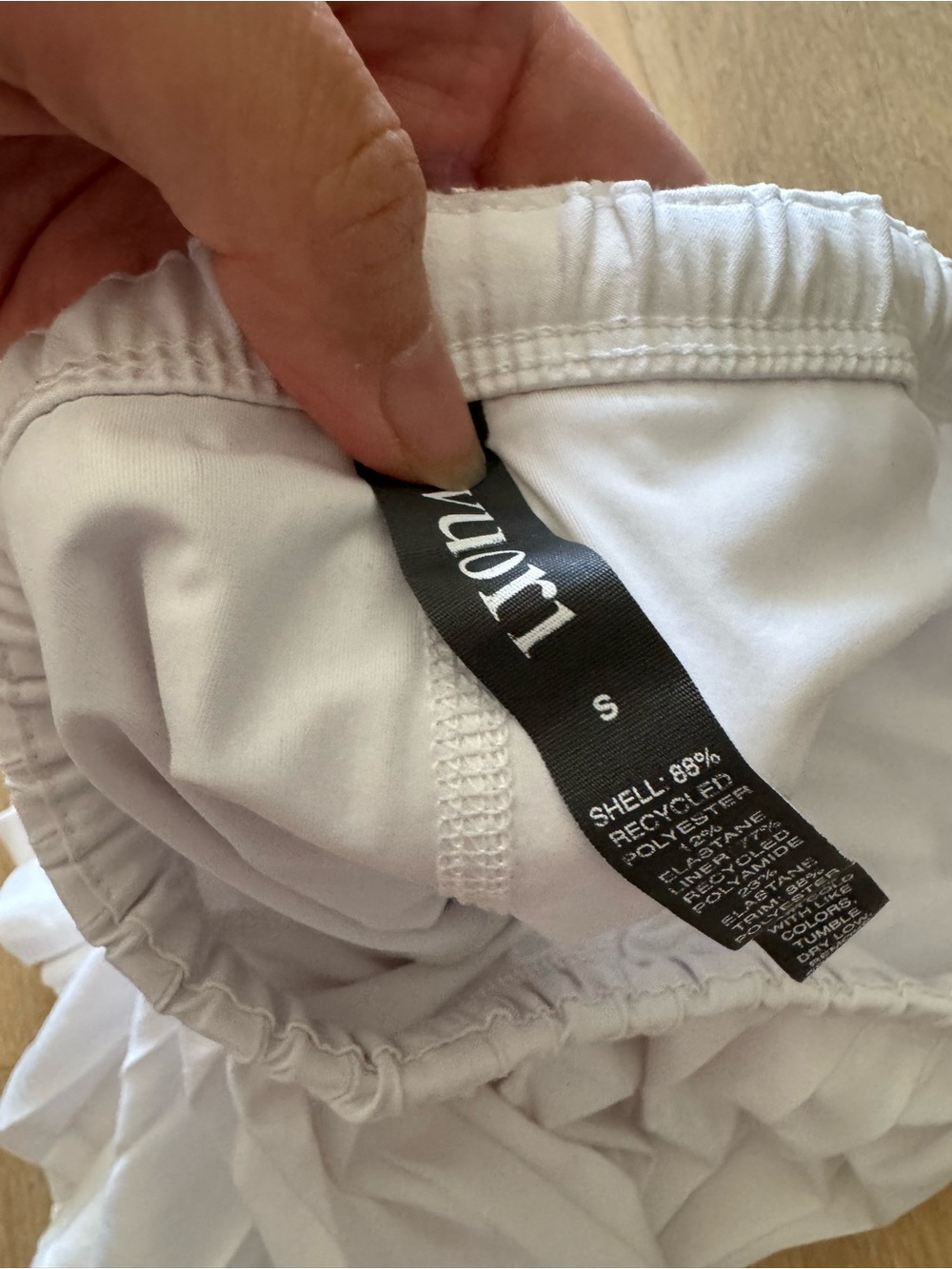 Vuori White Pleated Tennis Skirt - Picture 3 of 3